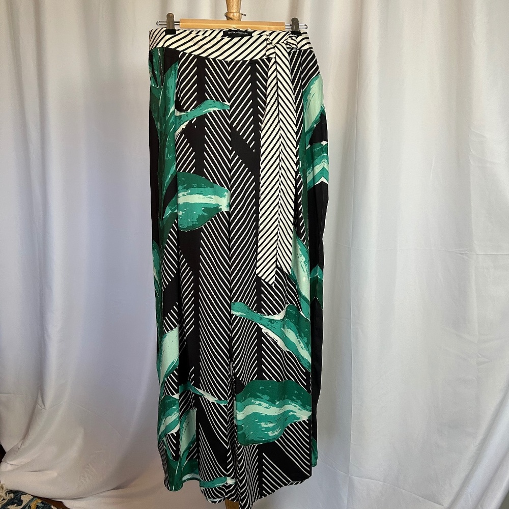 NWT WOMEN'S BOLD PRINT JEALOUS TOMATO PANTS - SIZE LARGE